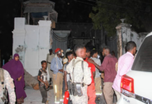 Dad xoogan oo xalay ka kacay Bankiga dhexe ee Muqdisho(Sawiro).