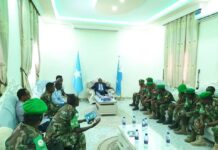 Sawirro:- Saraakil ka socato Amisom oo kulan laqaatay Guddoomiyaha Baarlamaanka Galmudug .
