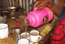 Maqaayad kaliya uu sheekeyn kara qofkii dadka kale shaaha ka bixiya.