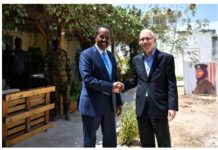 Xasan Sheekh oo kulan la qaatay Wakiilka QM ee Soomaaliya