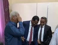 Madaxweyne Qoor-Qoor iyo Xaaf oo heshiis gaaray.