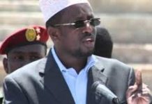 M/weeynihi hore ee Soomaaliya Sheekh Shariif oo sheegay in ay ku midoobeen hal Xisbi siyaasadeed .