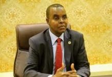 Cumar Filish oo soo bandhigay natiijada tiro koob ay ku sameeyeen dadkii ku dhitay Muqdisho