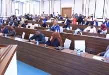 Gudoonka Golaha shacabka oo loo gudbiyay Mooshin ay saxiixeen in ka badan boqol Xildhibaan