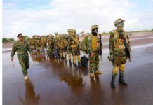 Ilaalada Axmed Madoobe oo ku sii jeeda Magaalada Dhuusamareeb (SAWIRRO)