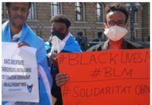 Soomaalida ku nool dalka Jarmalka oo ka mudaaharaaday wiil ay Boolisku dileen+sawiro