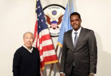 Qoor Qoor oo dib Ugu Soo laabtay Muqdisho lana Kulmay Safiirka Maraykanka ee Soomaaliya