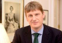 Dawlada UK oo shaacisay Alshabaab Lacago badan oo Canshuur ah Sanadkii ay ka qaadaan Dekadda Muqdisho