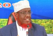 Muxuu dhibsaday oo uu ka naxay Sheekh Umal?