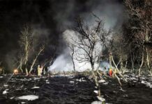 Shan ruux oo ku geeriyootay dab xalay ka kacay deegaanka Andøy.