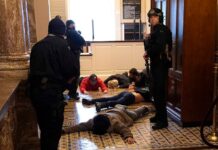 Faah-faahin dheeri ah oo kasoobaxeeyso weererarkii Caawa lagu qaaday xarunta Congresss-ka iyo toogasho dad lagu dolay + SAWIRRO