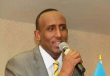 Mustaf Dhuxulow oo ku eedeeyay Madaxweyne Farmaajo Burburinta Dowlad Goboledyada