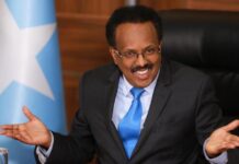 Madaxweyne Farmaajo oo Hambalyo u diray Gudoomiyaha Ururka Midowga Afrika