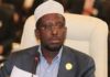 Madaxweynihii hore ee Soomaaliya Sheekh Shariif iyo Taliyaha Ciidanka Xoogga Dalka oo kulan yeeshay