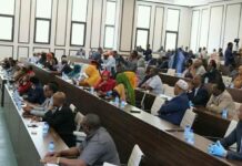 Golaha Shacabka oo maanta ka laabanaya muddo kordhintii Hay’addaha dowladda.