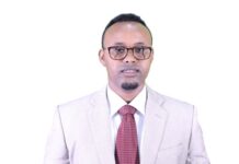 Guddoomiyahii degmada Buula burte oo xilka qaadis lagu sameeyay iyo mid cusub oo la magacaabay {AKHRISO}