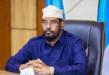 Madaxweynaha Jubbaland oo soo gudbiyay liiska Musharaxiinta Aqalka Sare iyo Guddiga doorashada oo shaaciyay jadwalka Doorashada Aqalka Sare{AKHRISO}