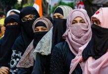 Dumar Muslimiin ah oo iyaga oo aan ogeyn la xaraashay