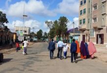 Dadka reer Baydhabo oo maanta cagtooda maalaya