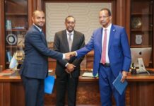 Rooble oo xilalkii u kala wareejiyay wasiiradda Gaashaandhiga iyo Cadaaladda