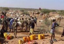 QM oo malaayin doolar ugu deeqday abaaraha kajiro Somalia.