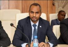 Wasiirka Gaashaandhigga oo Ciidamada uga digay inay ku milmaan Siyaasadda