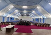 Xildhibaano loo diiday inay galaan Teendhada Afisiyooni