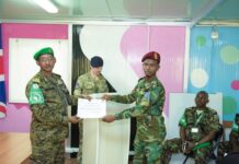 Uk oo tababar siisay Ciidamo ka kala tirsan AMTIS iyo kuwa xoogga dalka