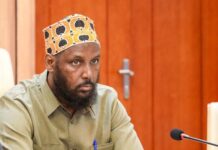 Wasiirka Awqaafta iyo Arrimaha Islaamka oo digniin diray